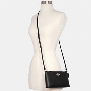 ZIP TOP CROSSBODY (COACH C2001)